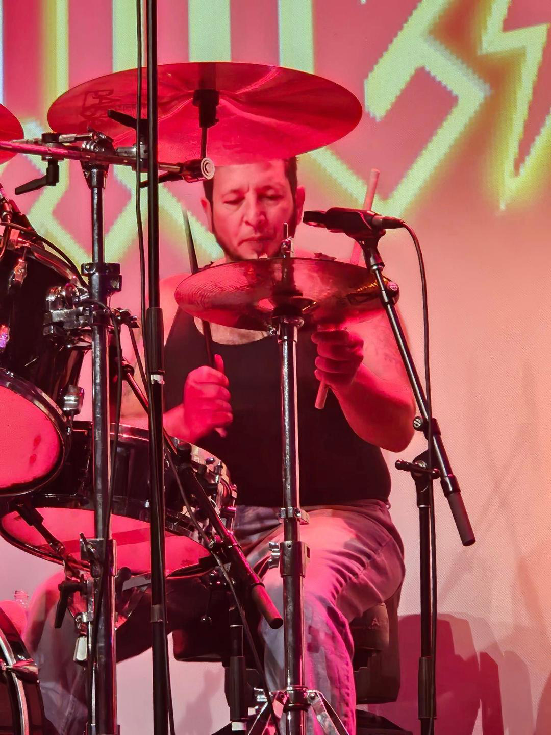 Billy Rauff LIVE WIRE drummer